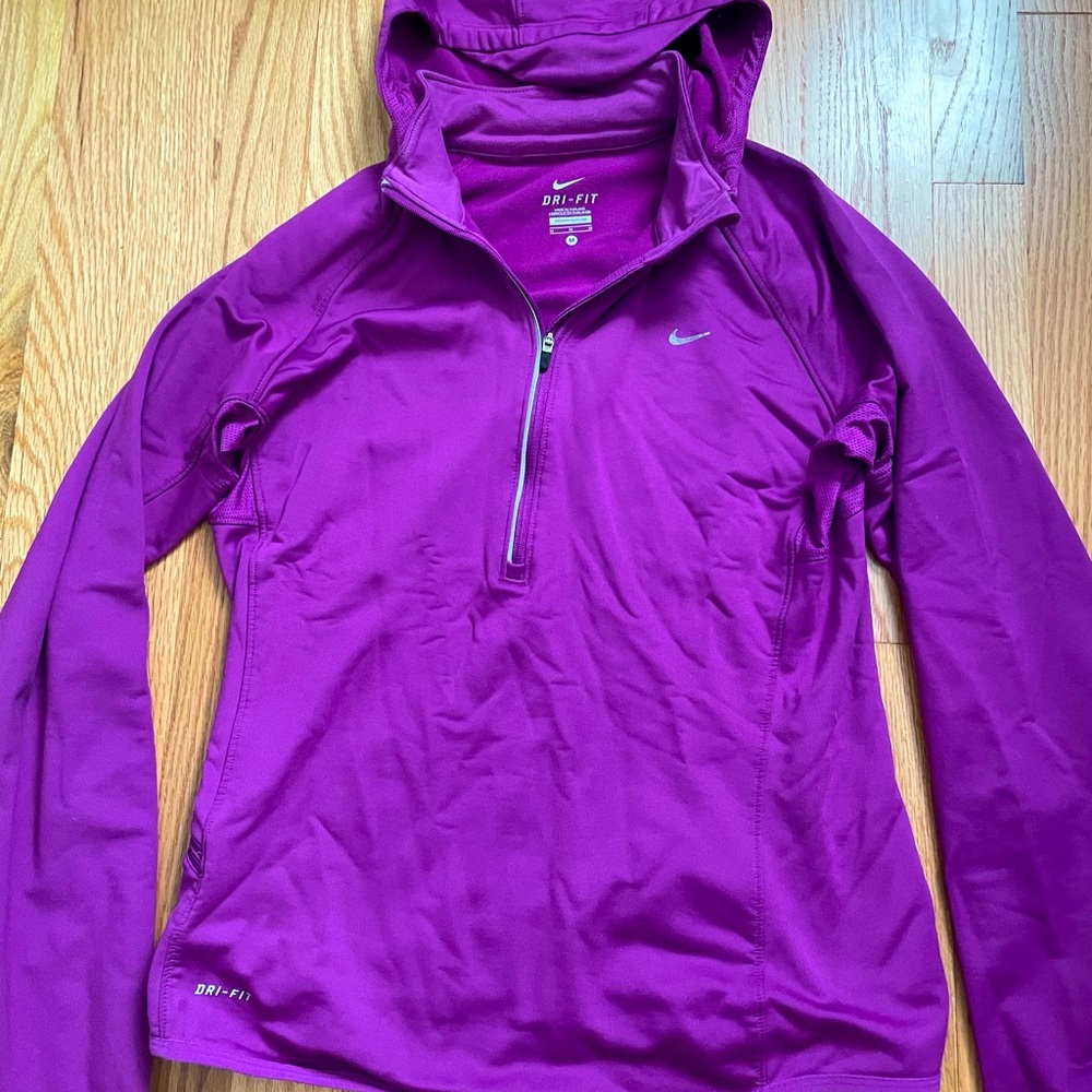 Women’s Nike Quarter Zip MED